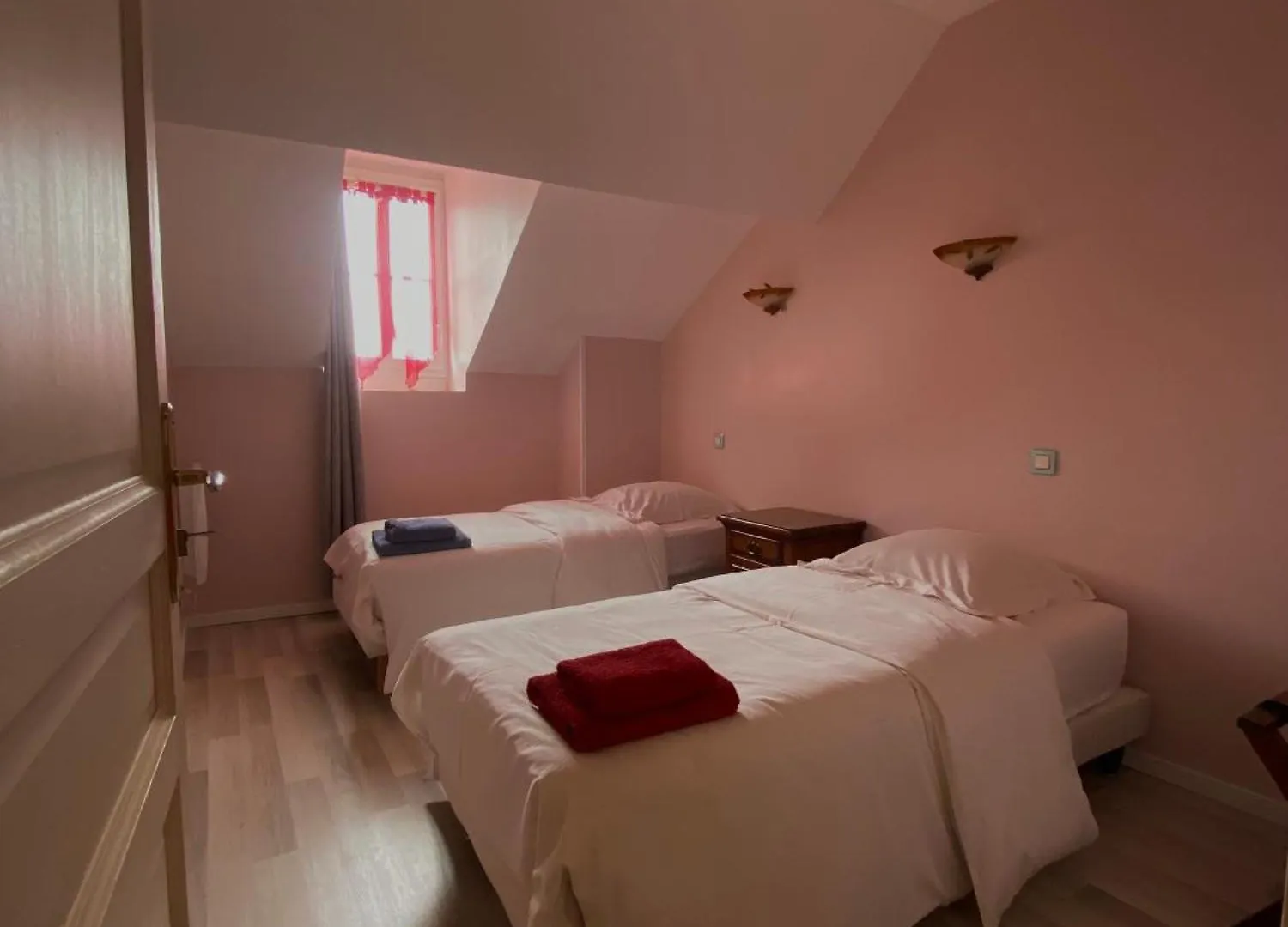 Au Pied Du Chateau Lourdes 2*,  France