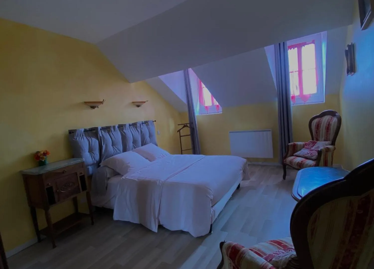 Au Pied Du Chateau Lourdes Bed & Breakfast