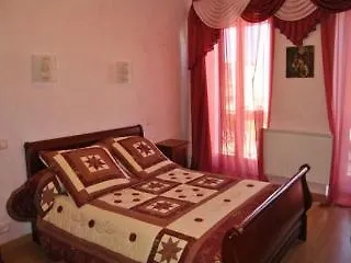 Au Pied Du Chateau Lourdes Bed & Breakfast